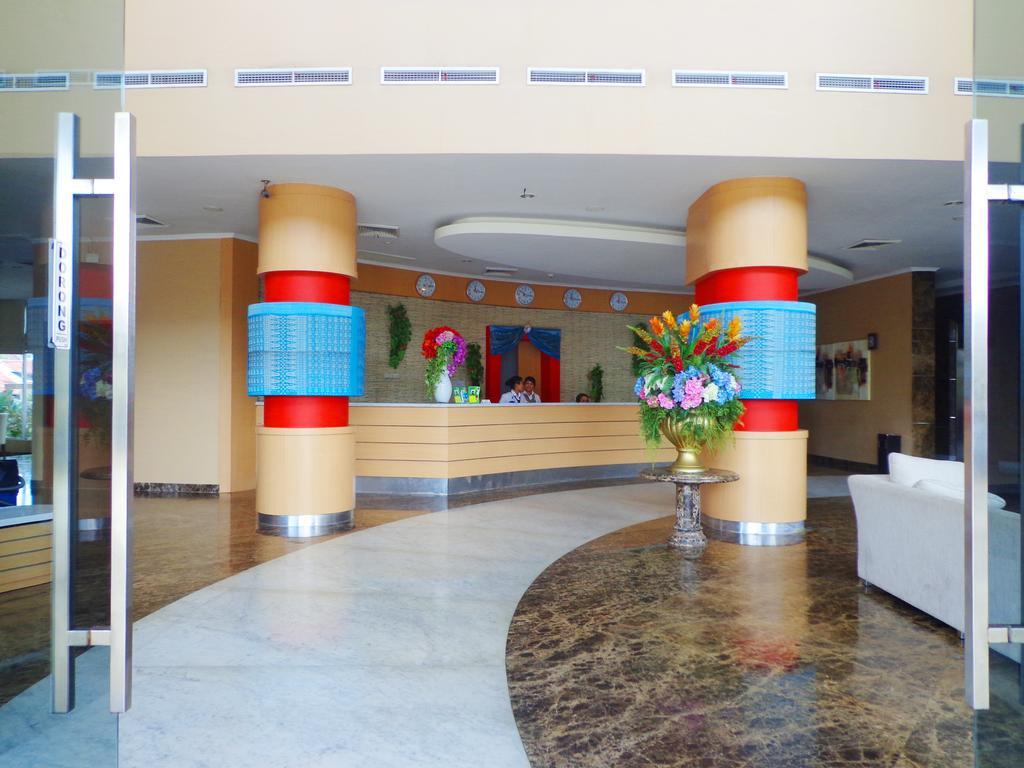 Sapadia Hotel Siantar Pematangsiantar Extérieur photo